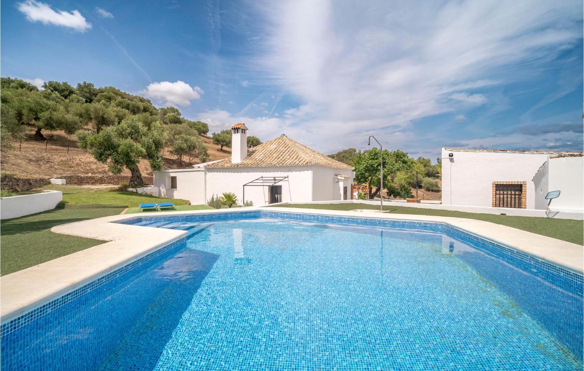 Beautiful Home In Algar With Indoor Swimming Pool Экстерьер фото
